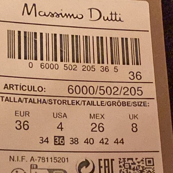 NWT. Massimo Dutti Grey Micro Twill Fabric Blazer with Buttons. Size 4. - Picture 9 of 12